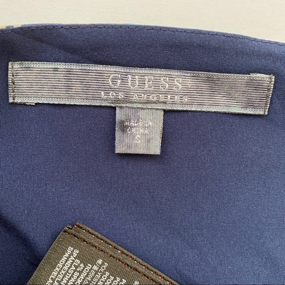 Guess halter top - Picture 5 of 6